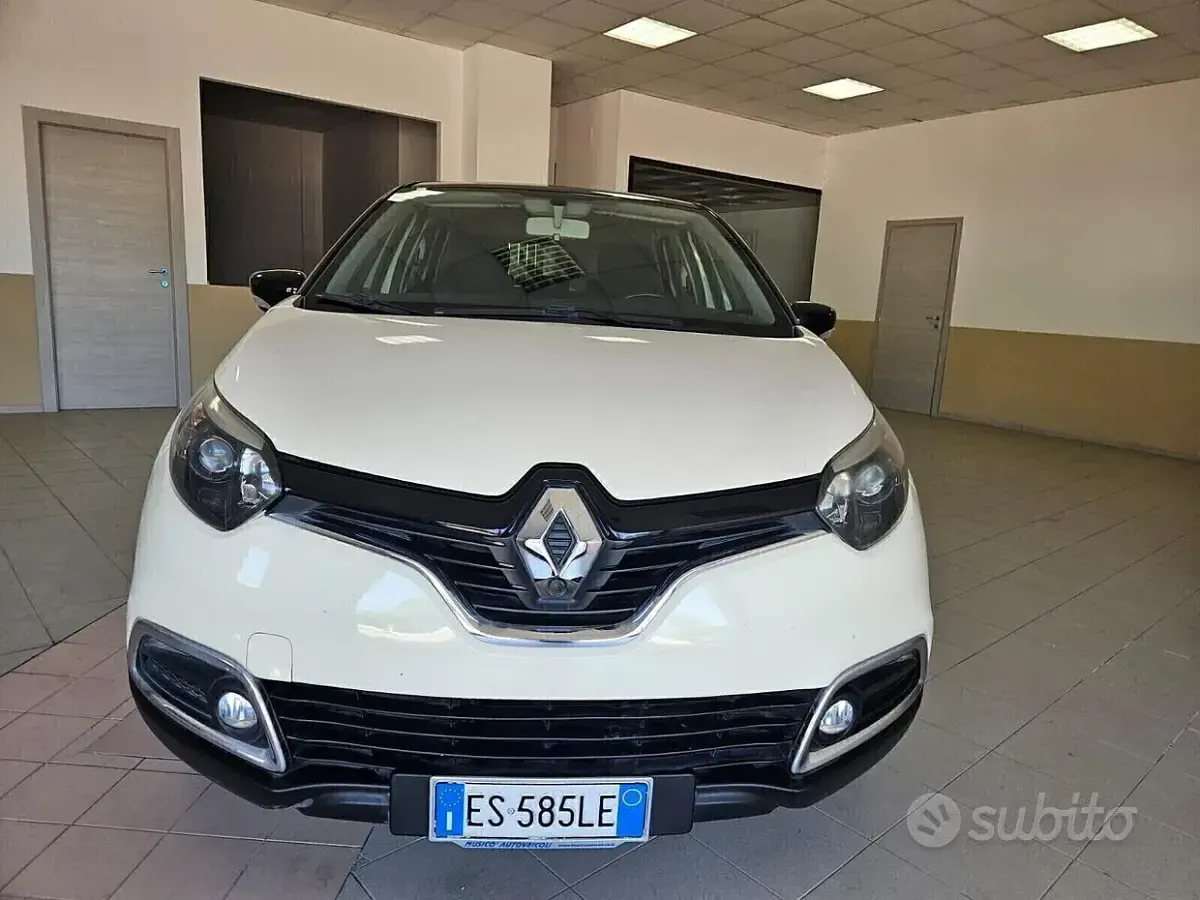 Usata Renault Captur 90 CV (66 kW) 2013 Bianco SUV
