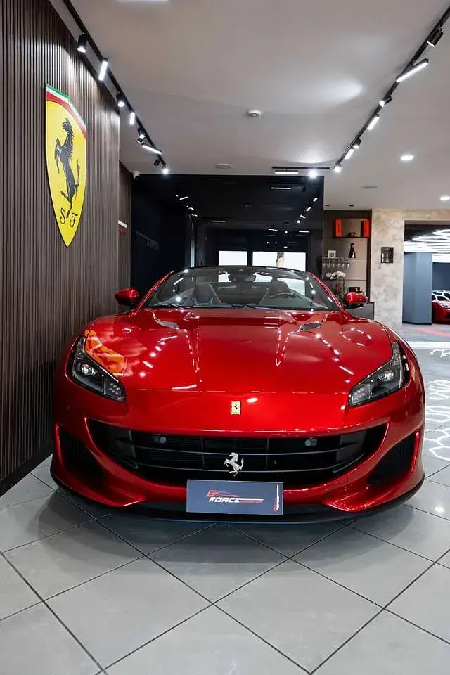 Usata Ferrari Portofino 600 CV (441 kW) 2021 Extrarange Cabrio