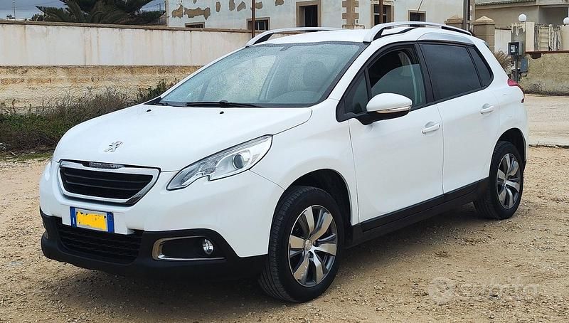 Usata Peugeot 2008 Active 68 CV (50 kW) 2014 Bianco SUV