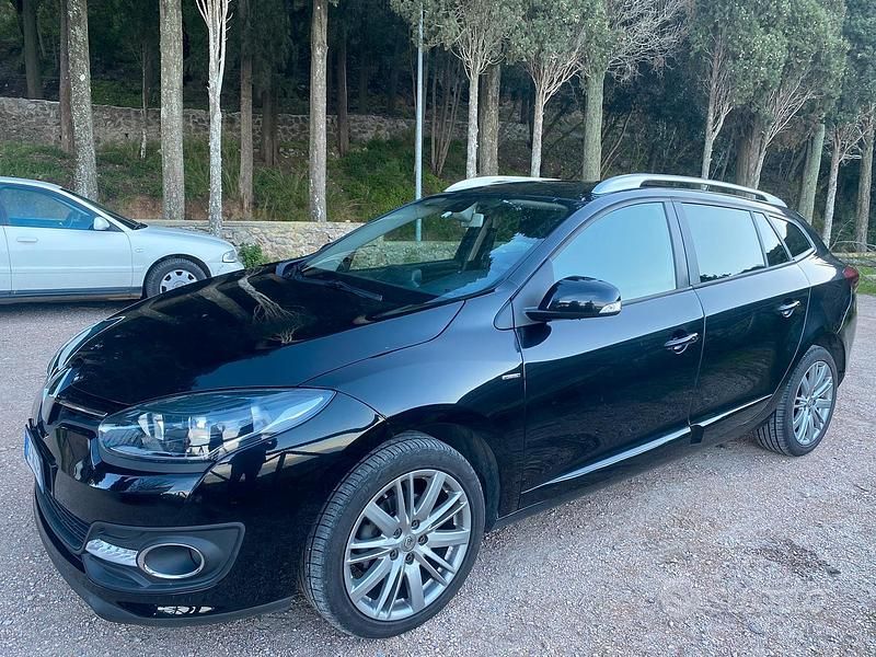 Usata Renault Mégane III 110 CV (80 kW) 2015 Nero Utilitaria
