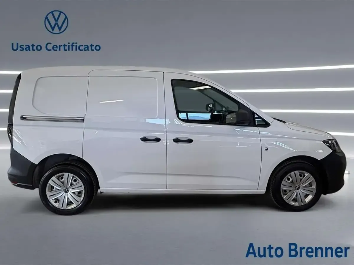 Usata VW Caddy Business 122 CV (89 kW) 2021 Bianco Monovolume
