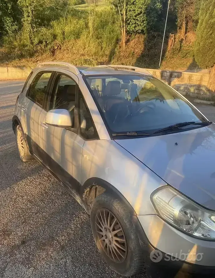 Usata Fiat Sedici 120 CV (88 kW) 2007 Grigio SUV