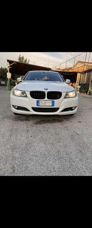 Usata BMW 318 118 CV (86 kW) 2010 Bianco Berlina