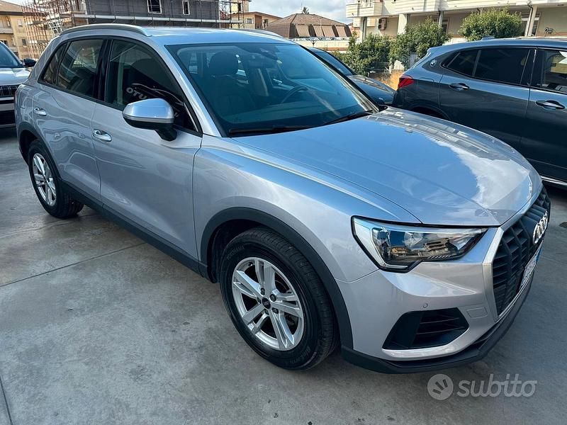 Usata Audi Q3 Business 150 CV (110 kW) 2021 Argento SUV