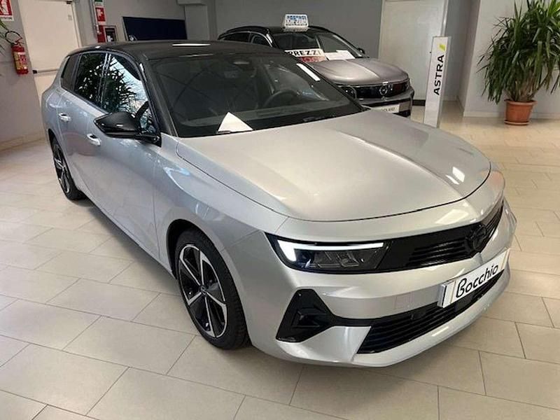 Nuova Opel Astra 131 CV (96 kW) 2025 Argento Station wagon