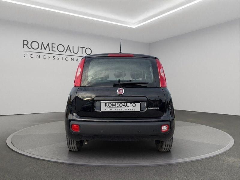 Usata Fiat Panda 69 CV (50 kW) 2025 Nero metallizzato Berlina