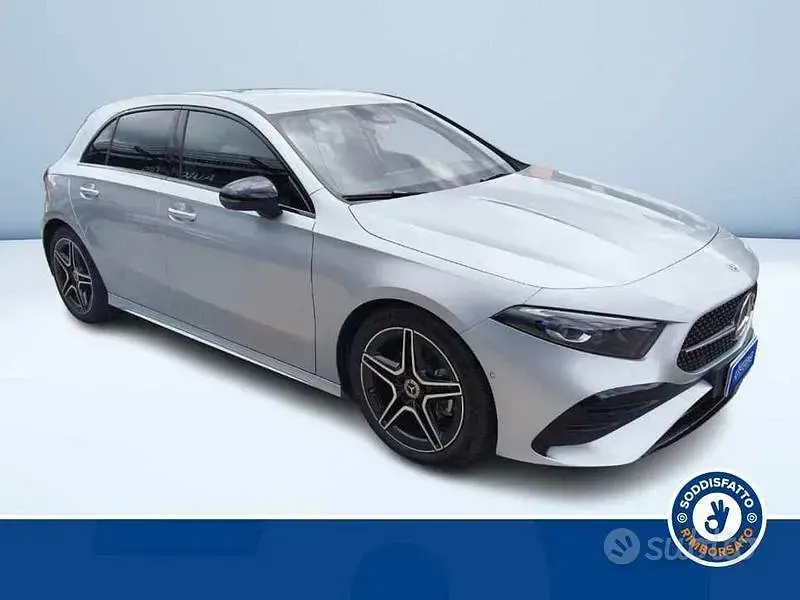 Usata Mercedes A180 Advanced Plus 116 CV (85 kW) 2025 Grigio Berlina