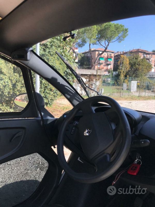 Usata Renault Twizy 12 kW (17 CV) 2018 Bianco Utilitaria
