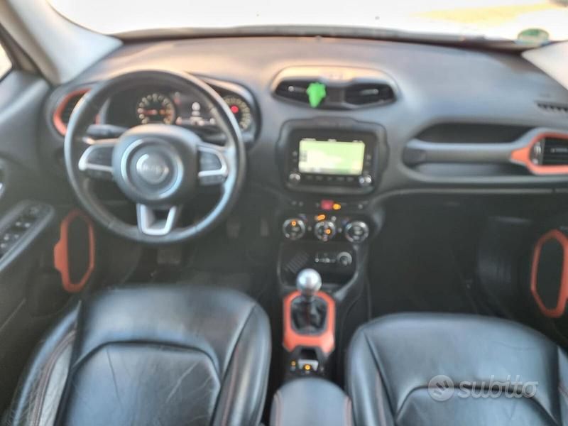 Usata Jeep Renegade Opening Edition 120 CV (88 kW) 2014 Bianco SUV