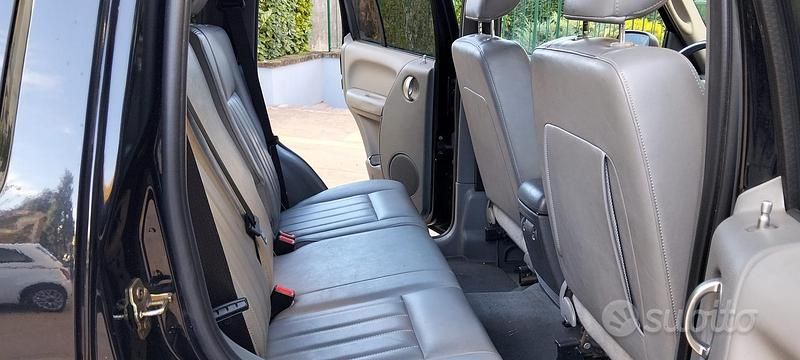 Usata Jeep Cherokee Limited 2005 Nero SUV