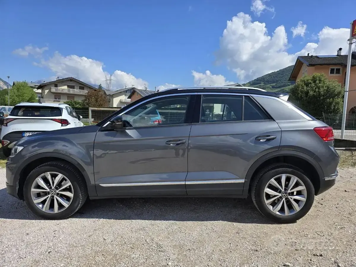 Usata VW T-Roc Style 150 CV (110 kW) 2021 Grigio SUV