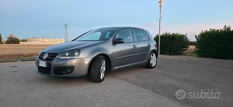 Usata VW Golf VI 105 CV (77 kW) 2008 Grigio Utilitaria