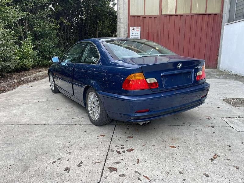 Usata BMW 328 Sport Line 193 CV (141 kW) 1999 Blu Coupé