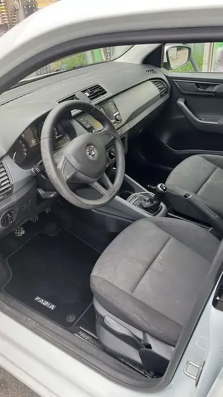 Usata Skoda Fabia Active 90 CV (66 kW) 2017 Bianco Station wagon