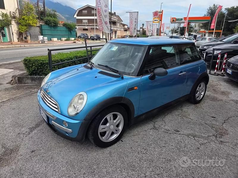 Usata Mini ONE 75 CV (55 kW) 2005 Blu Utilitaria