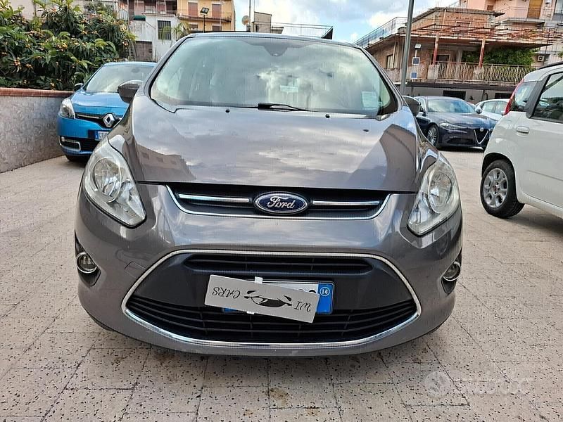 Usata Ford C-MAX Titanium 115 CV (84 kW) 2014 Grigio Monovolume