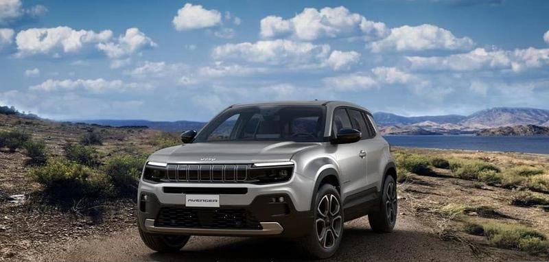 Usata Jeep Avenger Summit 101 CV (74 kW) 2024 Grigio SUV