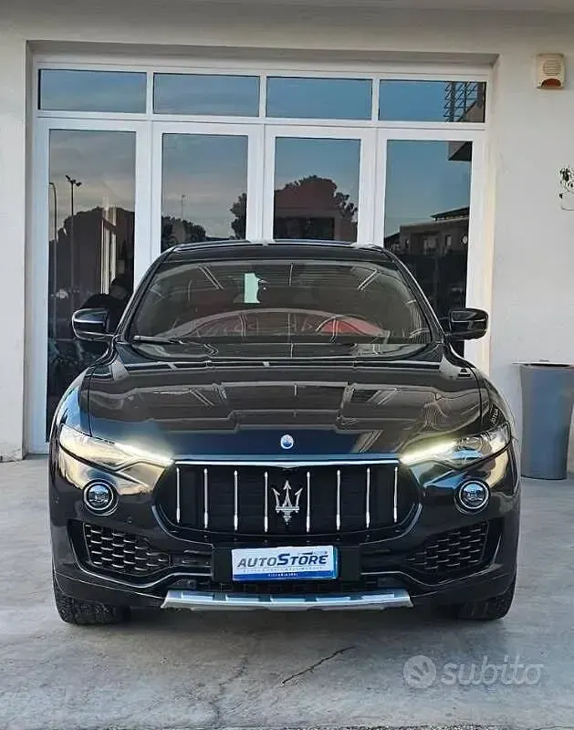 Usata Maserati Levante GranLusso 275 CV (202 kW) 2018 Nero SUV