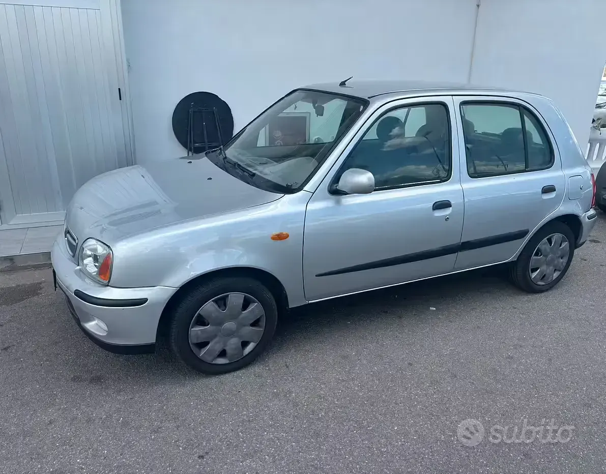 Usata Nissan Micra 60 CV (44 kW) 2002 Grigio Utilitaria