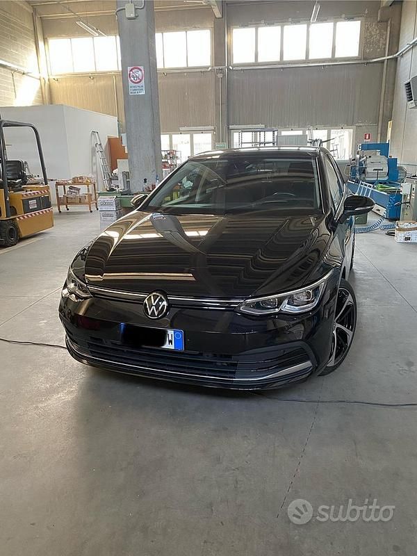 Usata VW Golf VIII 150 CV (110 kW) 2023 Nero Berlina