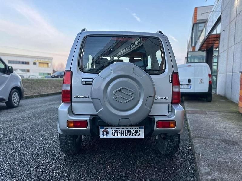 Usata Suzuki Jimny 82 CV (60 kW) 2002 Argento SUV