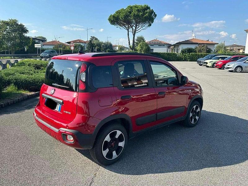 Usata Fiat Panda Cross Cross 69 CV (50 kW) 2024 Rosso Utilitaria