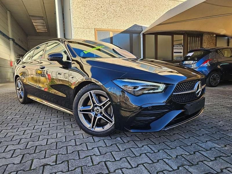 Usata Mercedes CLA200 Advanced Plus 163 CV (119 kW) 2024 Metallizzato  nero Station wagon