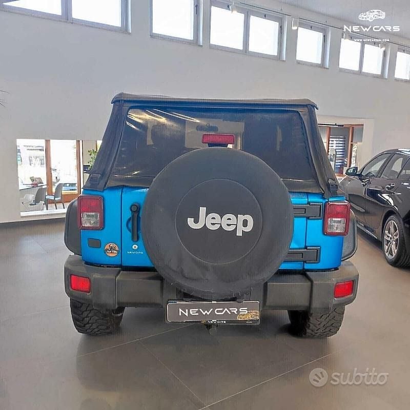 Usata Jeep Wrangler Sport 176 CV (129 kW) 2007 Blu SUV