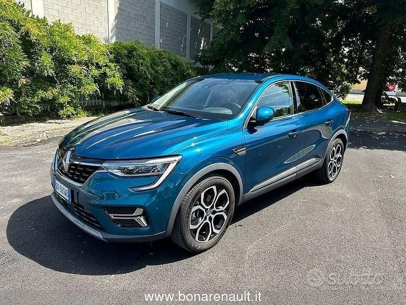 Usata Renault Arkana Techno 145 CV (106 kW) 2022 Blu/azzurro SUV