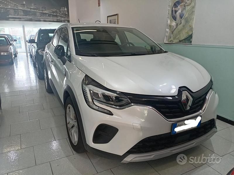 Usata Renault Captur RS Line 101 CV (74 kW) 2021 Bianco SUV