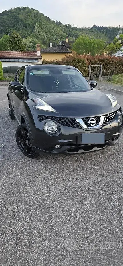 Usata Nissan Juke 110 CV (80 kW) 2015 Nero SUV