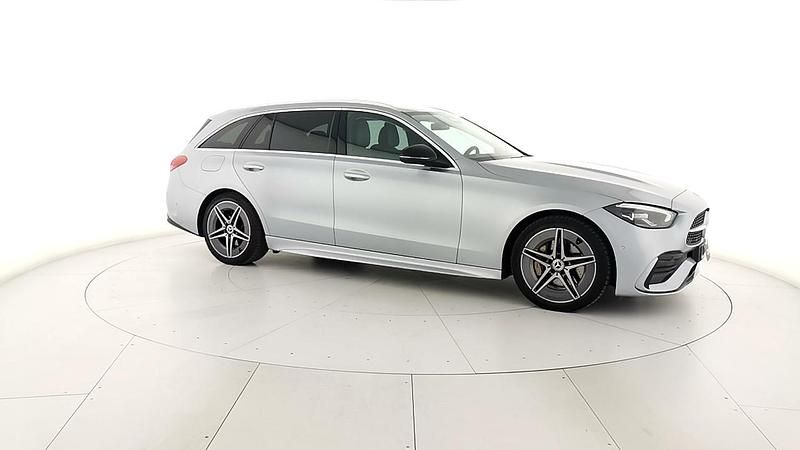 Usata Mercedes 220 Premium 200 CV (147 kW) 2022 Argento Station wagon