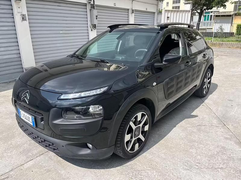 Occasion Citroën C4 PureTech 82 ch (60 kW) 2017 Noir Berline
