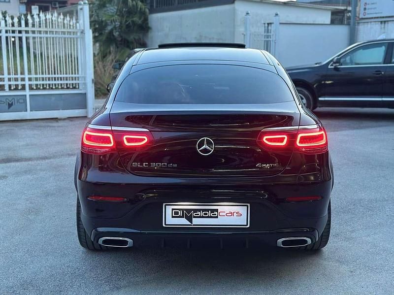 Usata Mercedes GLC300e Premium Plus 194 CV (142 kW) 2021 Nero Coupé