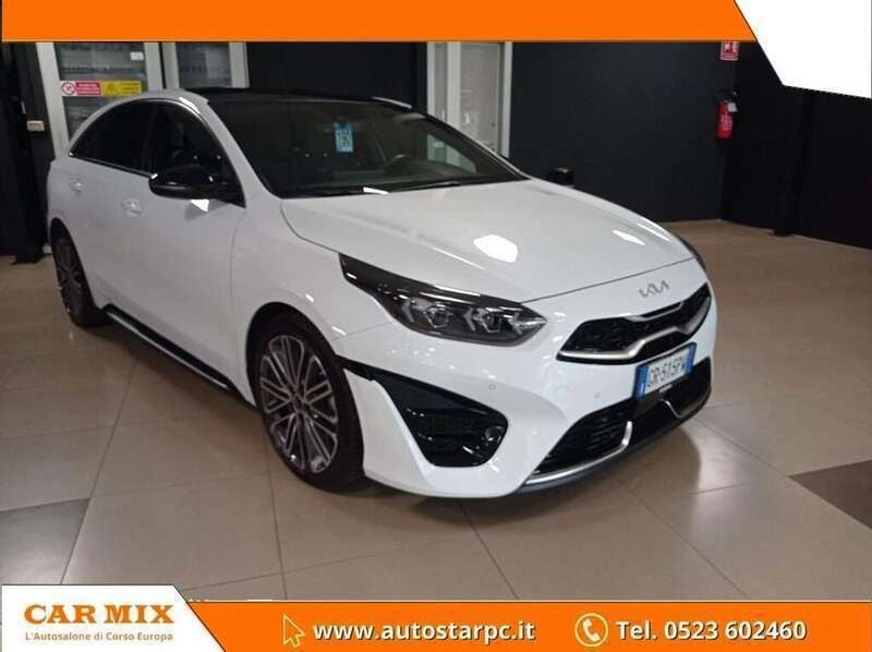 Usata Kia ProCeed GT-Line 160 CV (117 kW) 2023 Blu/azzurro Utilitaria