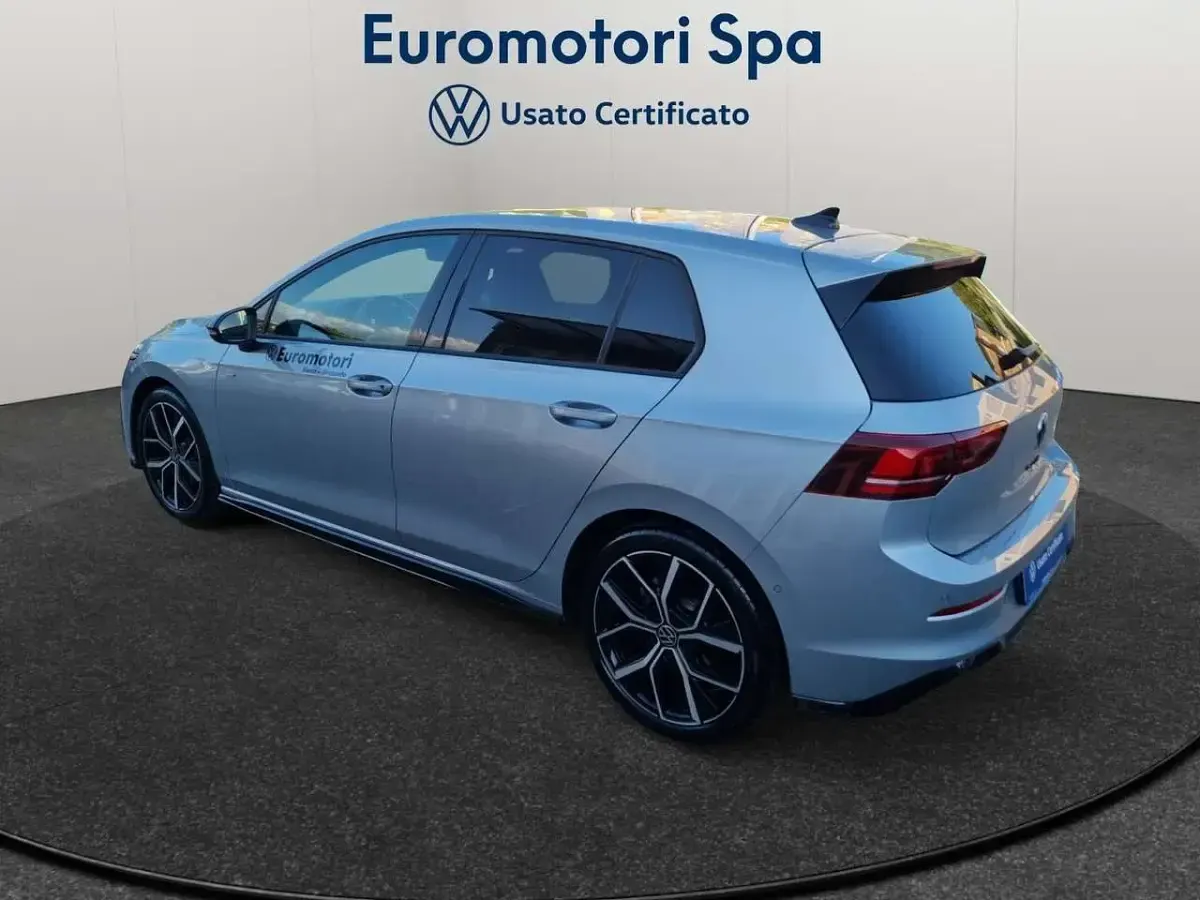 Usata VW Golf VIII R-line Plus 116 CV (85 kW) 2026 Argento Berlina