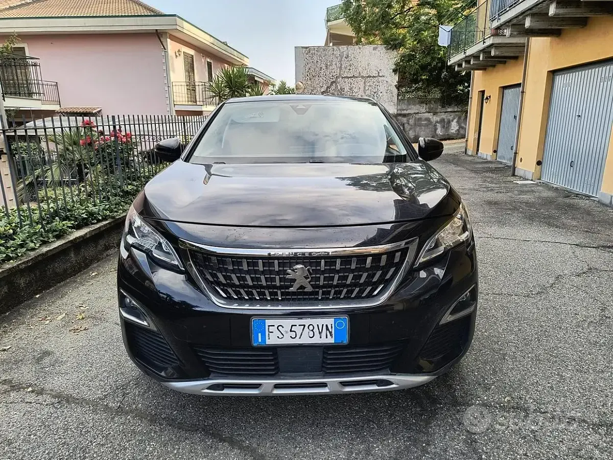 Usata Peugeot 3008 131 CV (96 kW) 2018 Nero SUV