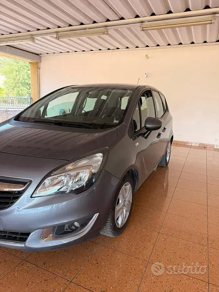 Usata Opel Meriva 95 CV (69 kW) 2016 Grigio Monovolume