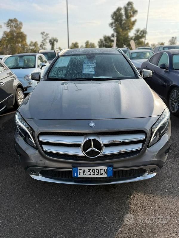 Usata Mercedes GLA200 Premium 136 CV (100 kW) 2015 Grigio SUV