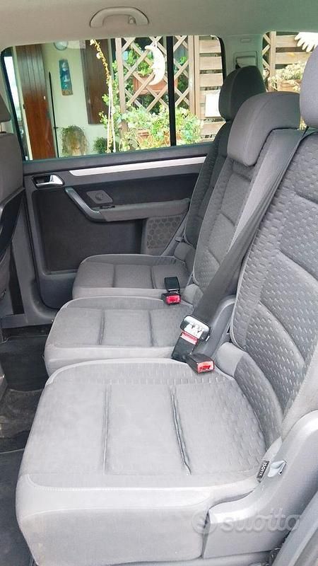 Usata VW Touran 109 CV (80 kW) 2007 Grigio Monovolume