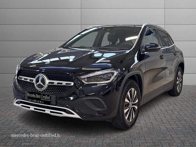 Usata Mercedes GLA200 150 CV (110 kW) 2022 Nero SUV