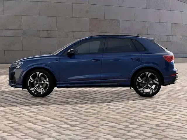Usata Audi Q3 Comfort 150 CV (110 kW) 2023 Blu SUV