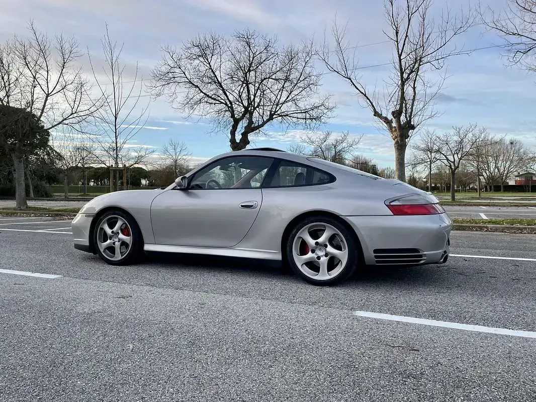 Usata Porsche 911 Carrera 4S 320 CV (235 kW) 2003 Argento Coupé