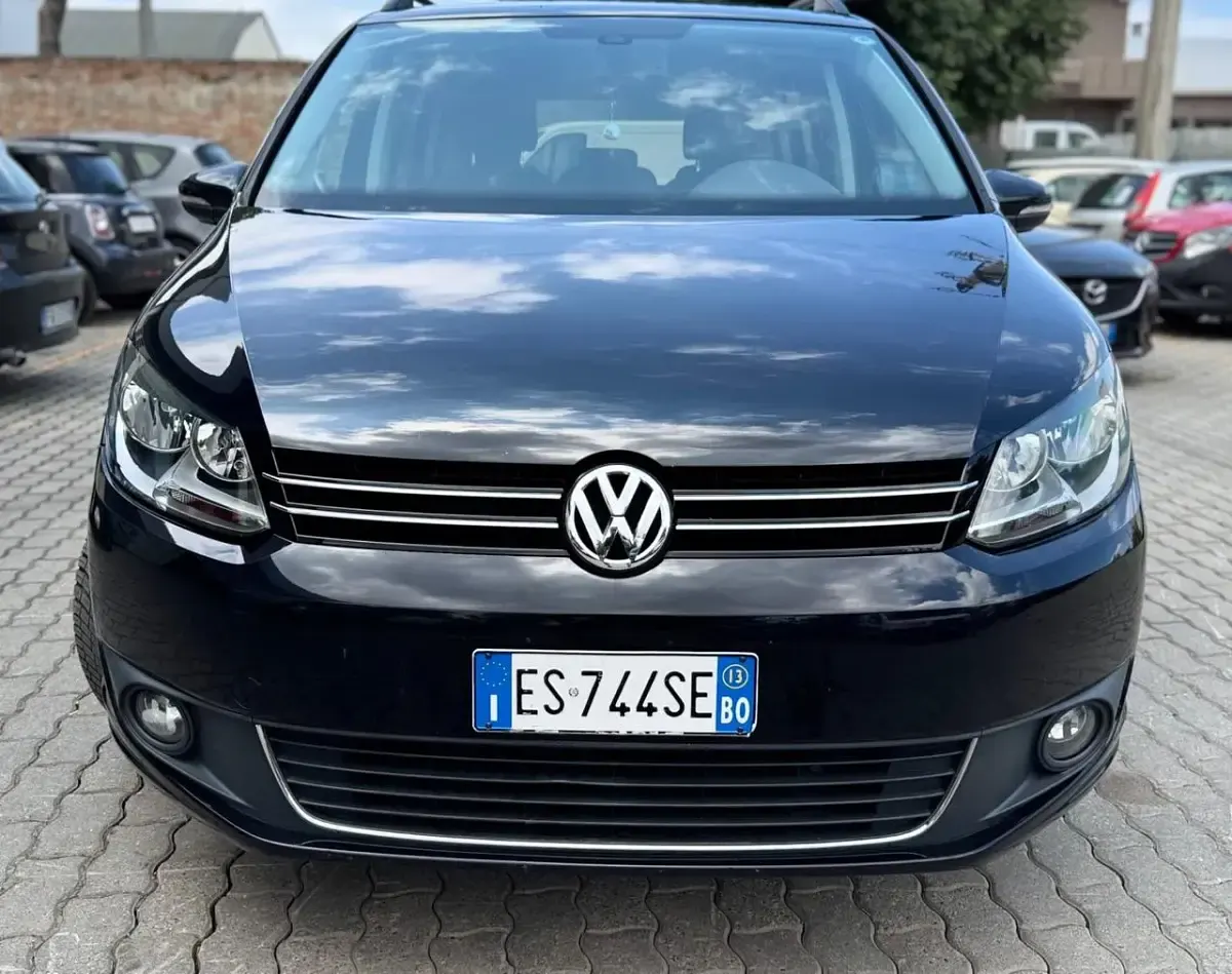 Usata VW Touran Highline 149 CV (109 kW) 2013 Nero Monovolume