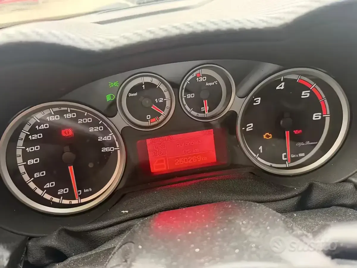 Usata Alfa Romeo MiTo 95 CV (69 kW) 2011 Nero Utilitaria