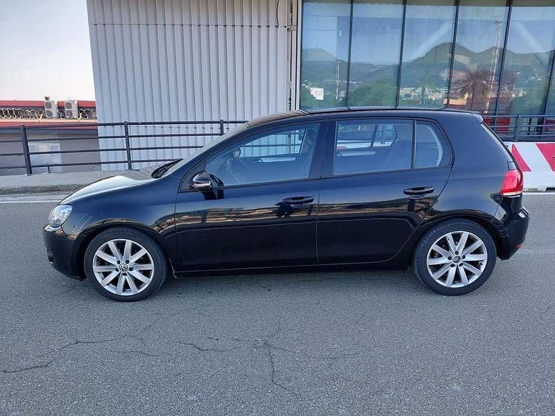 Usata VW Golf VII Highline 105 CV (77 kW) 2012 Berlina