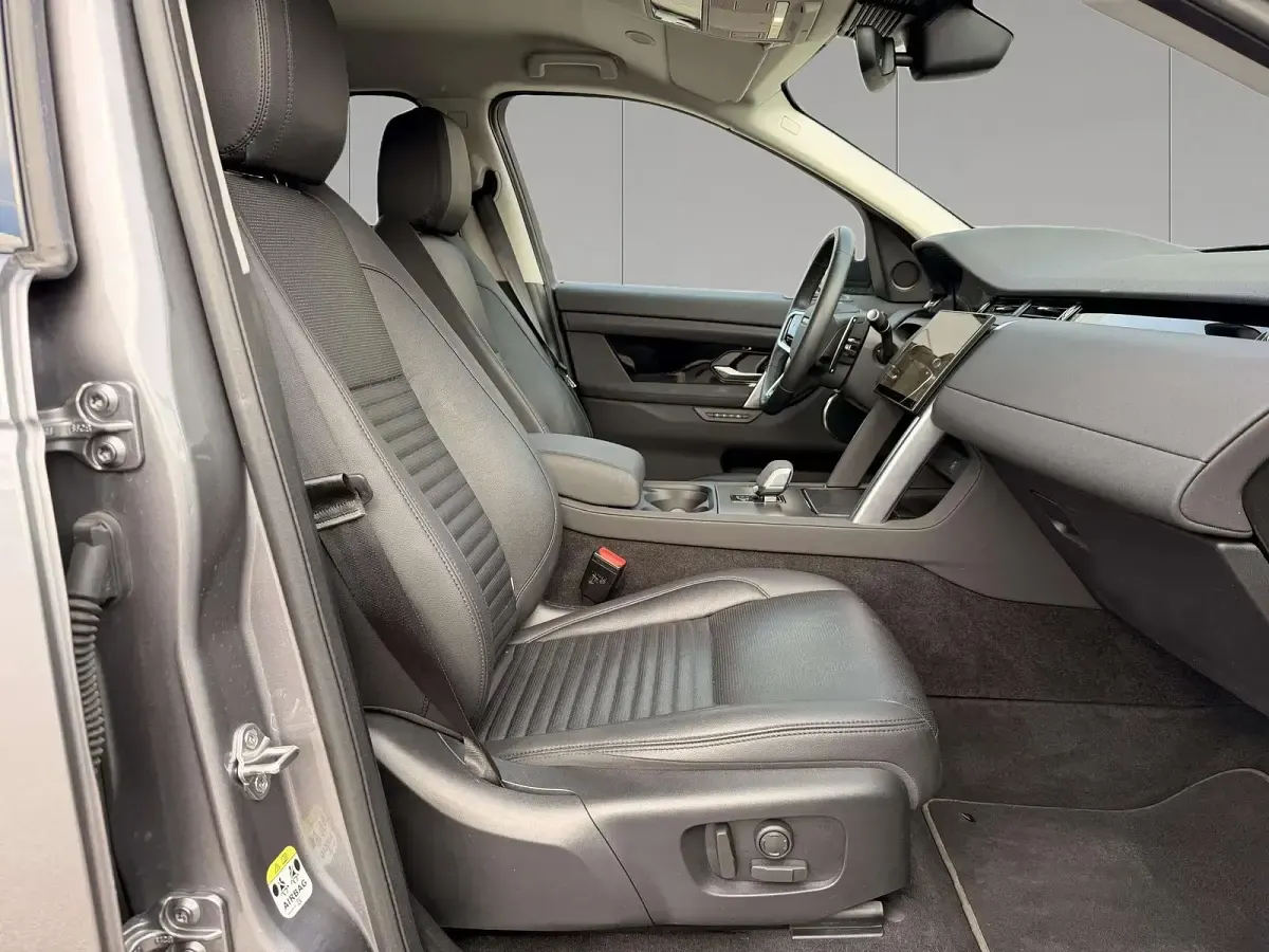 Usata Land Rover Discovery Sport S 163 CV (119 kW) 2024 Eiger grey SUV