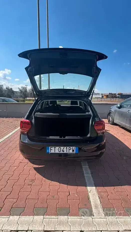 Usata VW Polo Comfortline 80 CV (58 kW) 2019 Nero Utilitaria