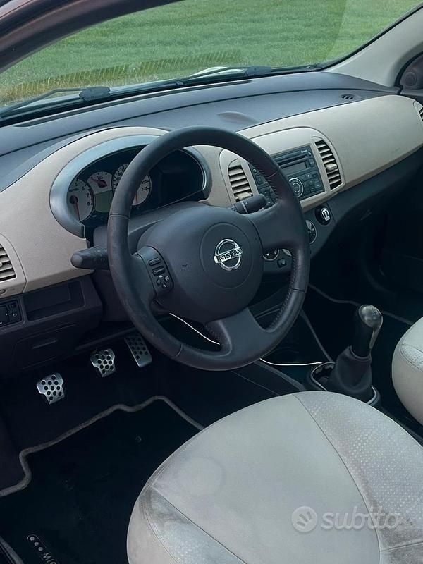 Usata Nissan Micra C+C 88 CV (64 kW) 2009 Nero Cabrio