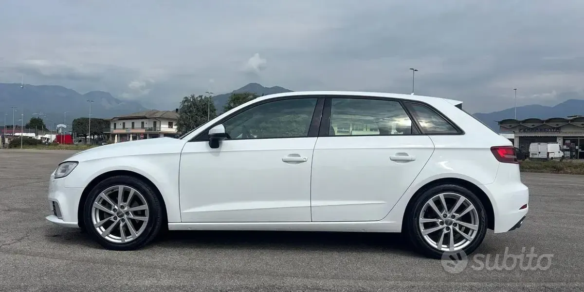 Usata Audi A3 S-Line 150 CV (110 kW) 2017 Bianco Berlina